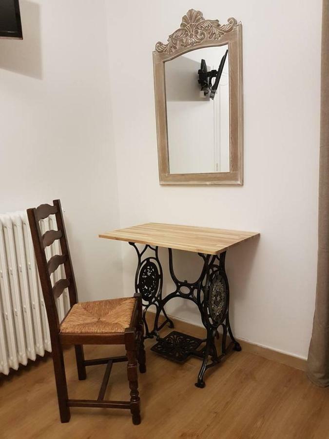 23 Rue Jean Amade Appartement Céret Buitenkant foto